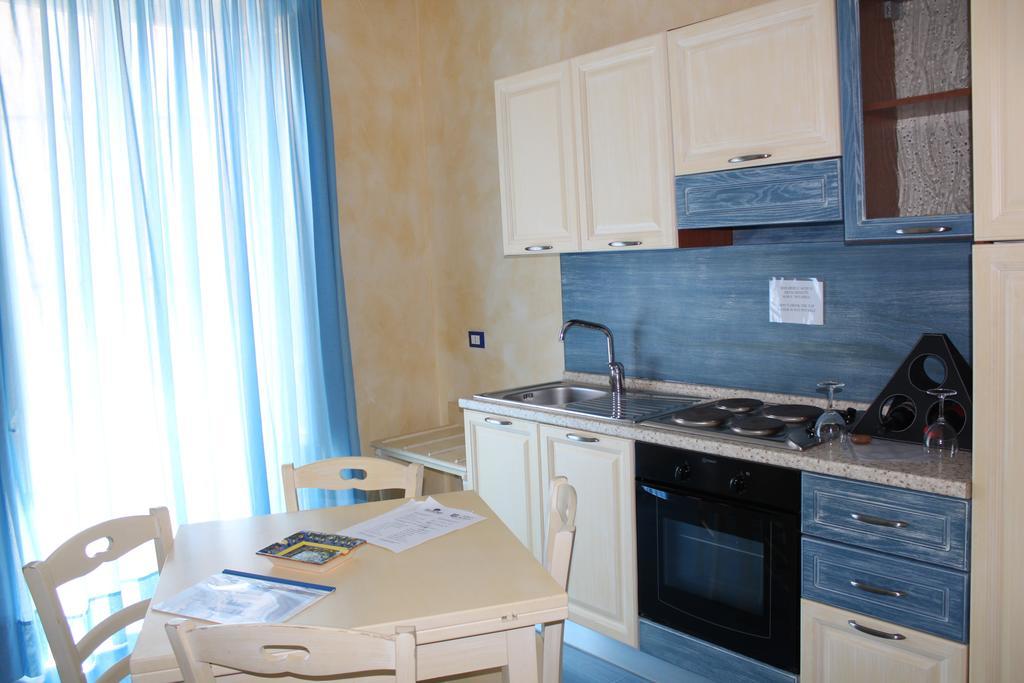 Hotel Residence Le Chiavi Di San Francesco Τραπάνι Δωμάτιο φωτογραφία
